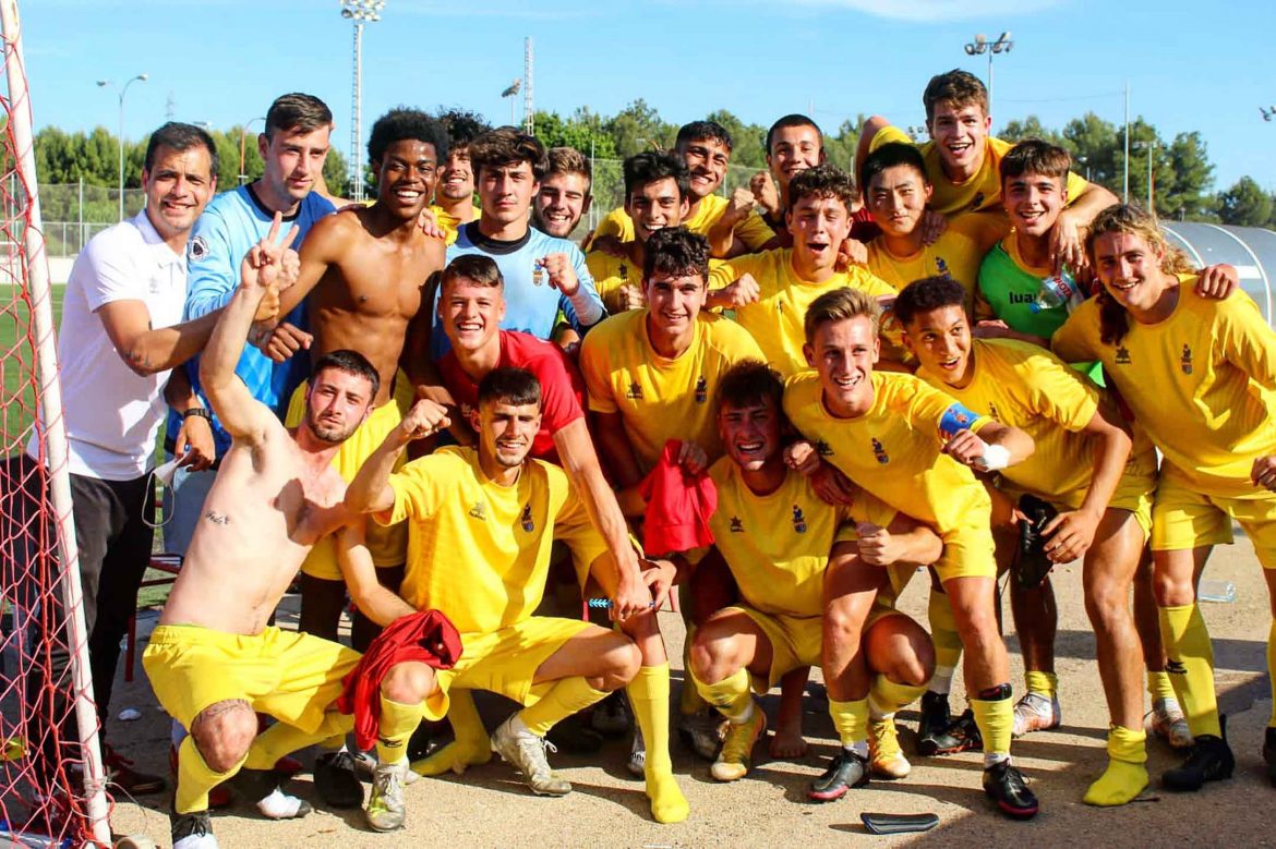 E1k2HwtXoAEf-bn CRÓNICA DH7. Sube el voltaje