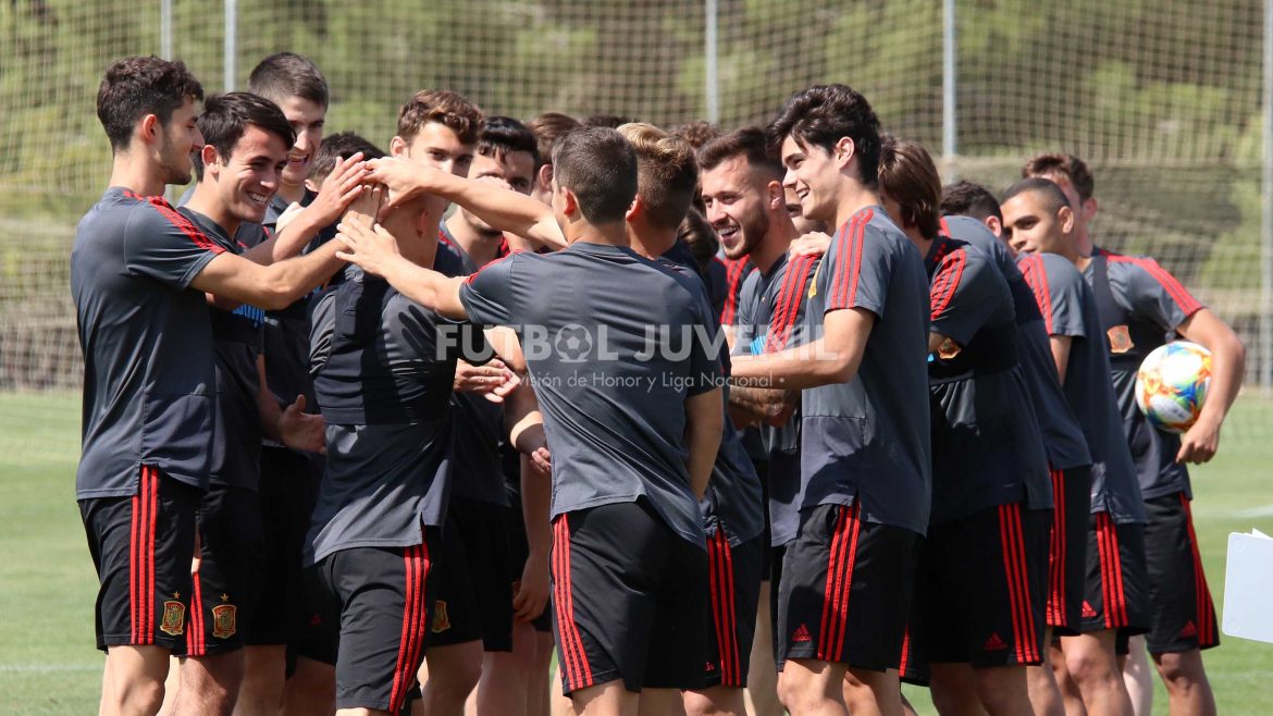 FOTOGALERÍA. Entrenamiento España Sub-19