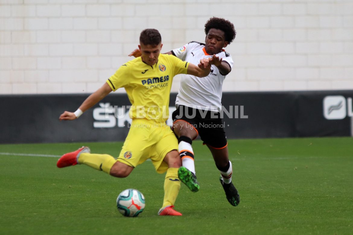 La RFEF estudia crear un nuevo grupo en División de Honor