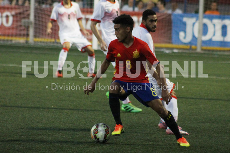 España impone su ley en su debut en el COTIF