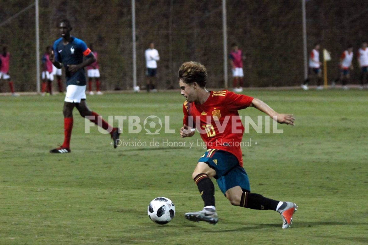 CRÓNICA. España Sub-17 vence a Macedonia en el descuento