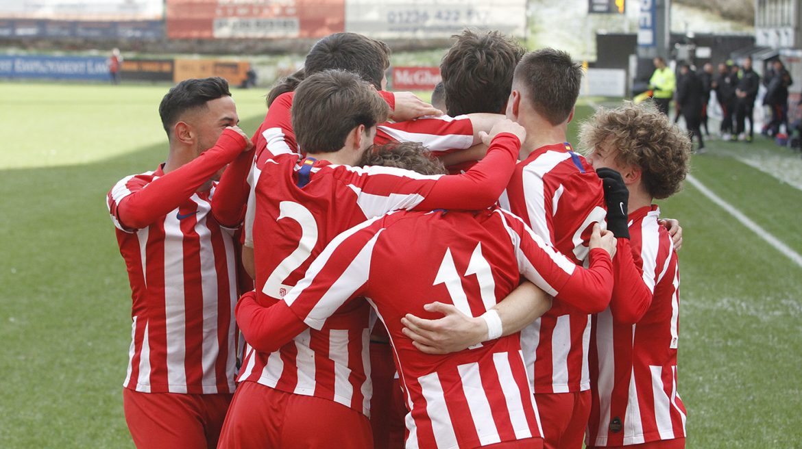 CRÓNICA UYL. El Atlético de Madrid destroza al Rangers para seguir soñando en Europa