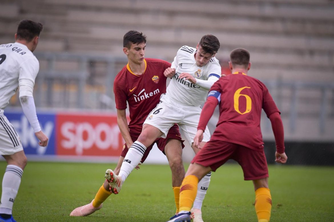 blanco-roma CRÓNICA UYL. Goleada blanca para pasar a octavos