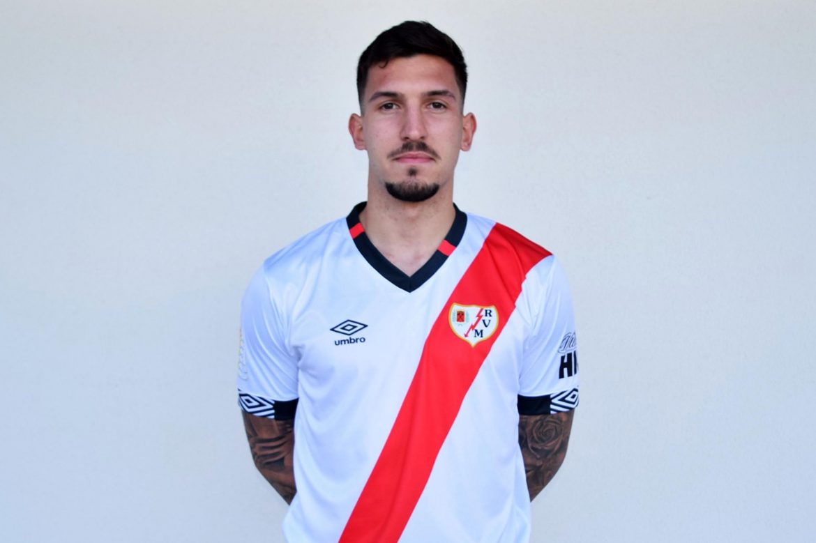 Iván Vela cambia las líneas verdiblancas por la franja del Rayo Vallecano