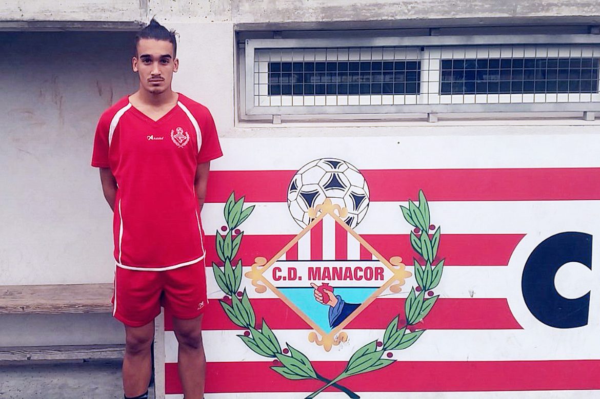 Javi López, oficio y talento para el centro del campo del Manacor