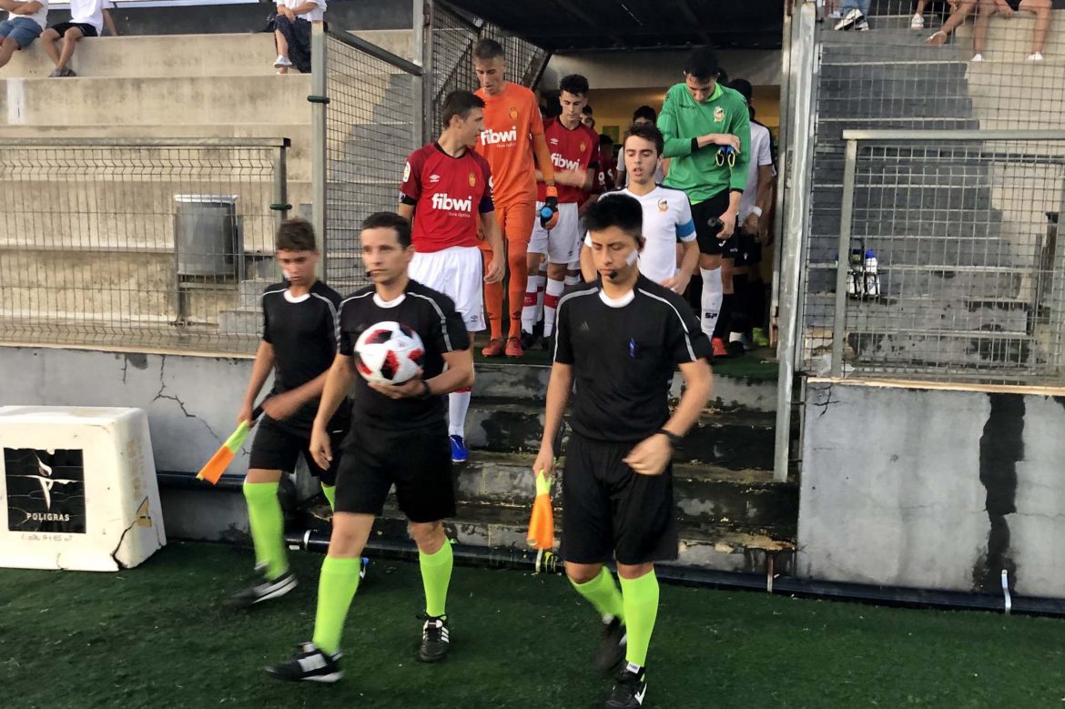 CRÓNICA LN9. La Penya Arrabal marca el ritmo