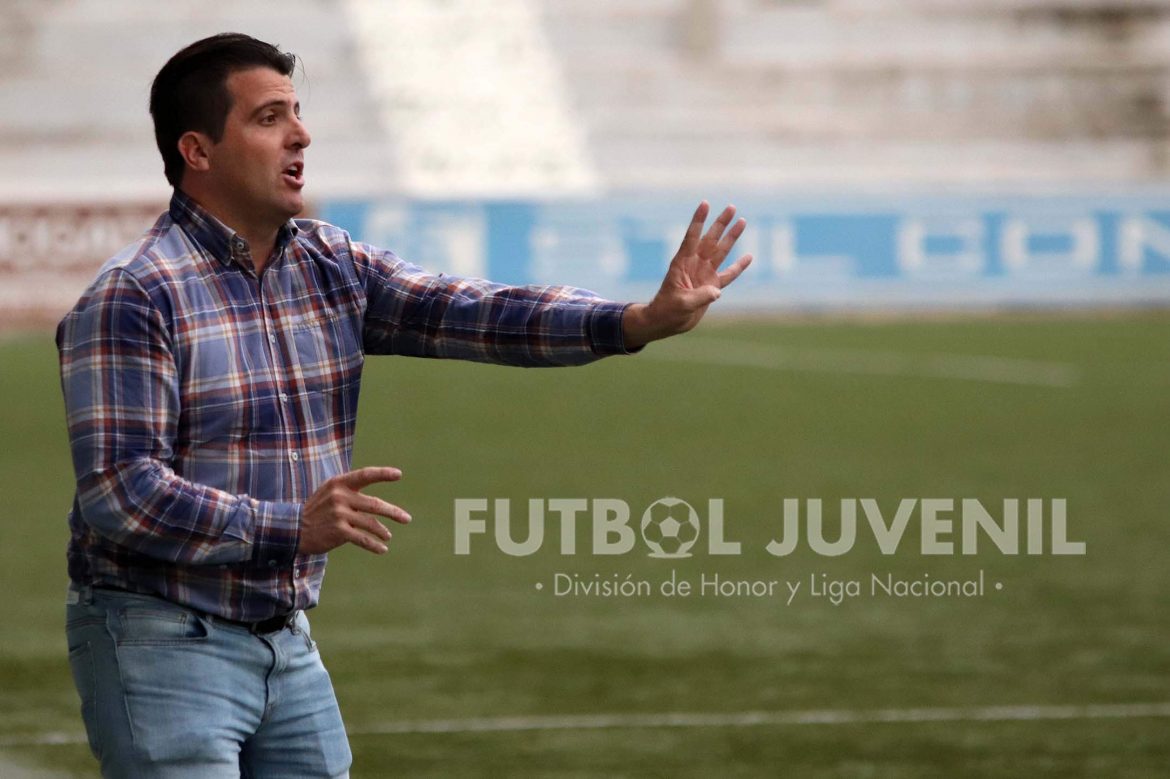 Nuevo cambio de entrenador en el CD Acero