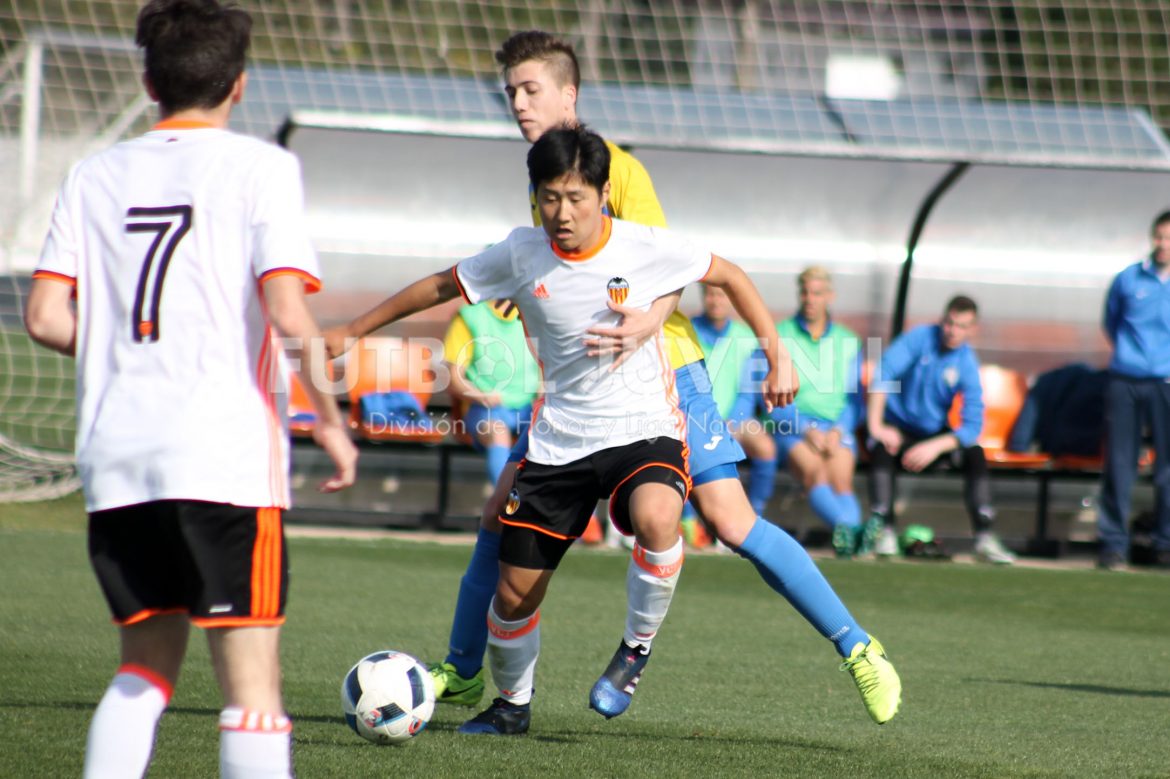 Kangin Lee rompe moldes en División de Honor