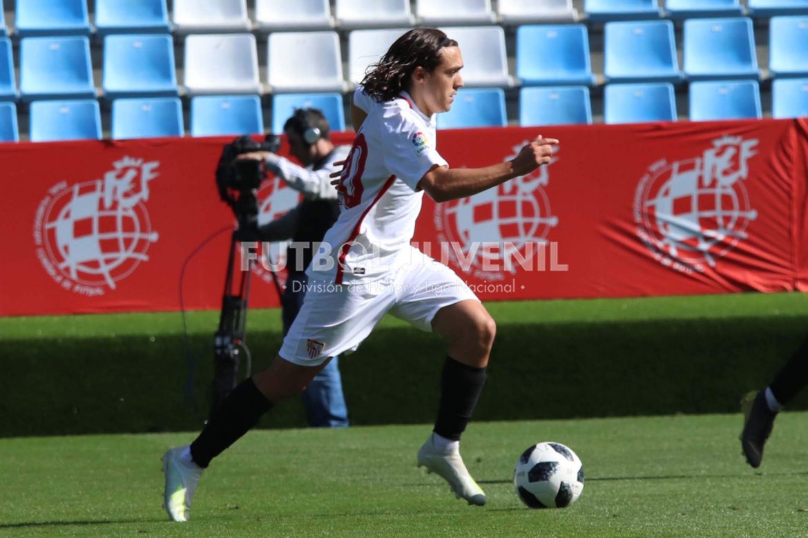 El sevillista Luismi Cruz se rompe el cruzado y se despide de la Liga