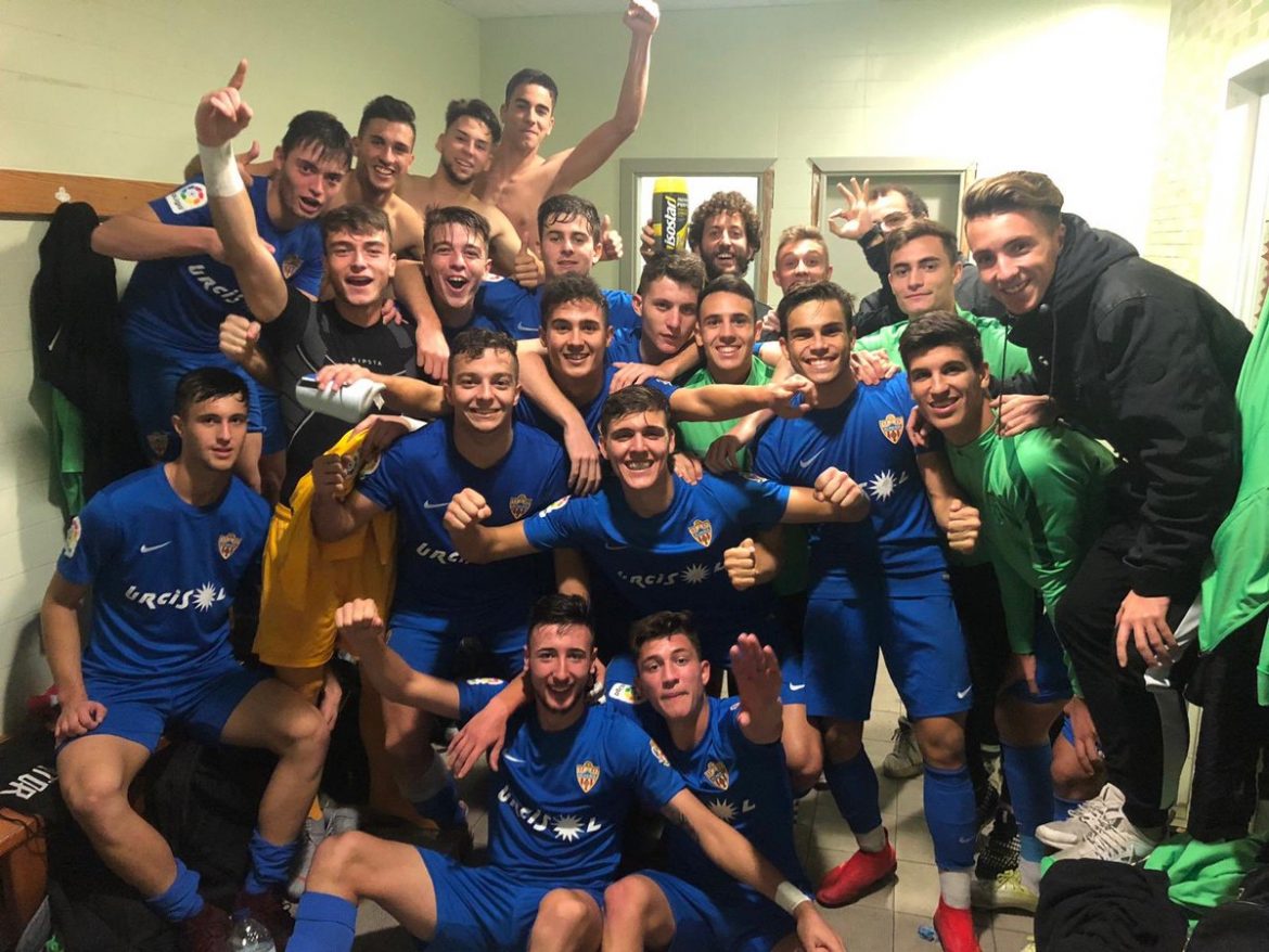 CRÓNICA DH4.﻿ La salvación cada vez más reñida