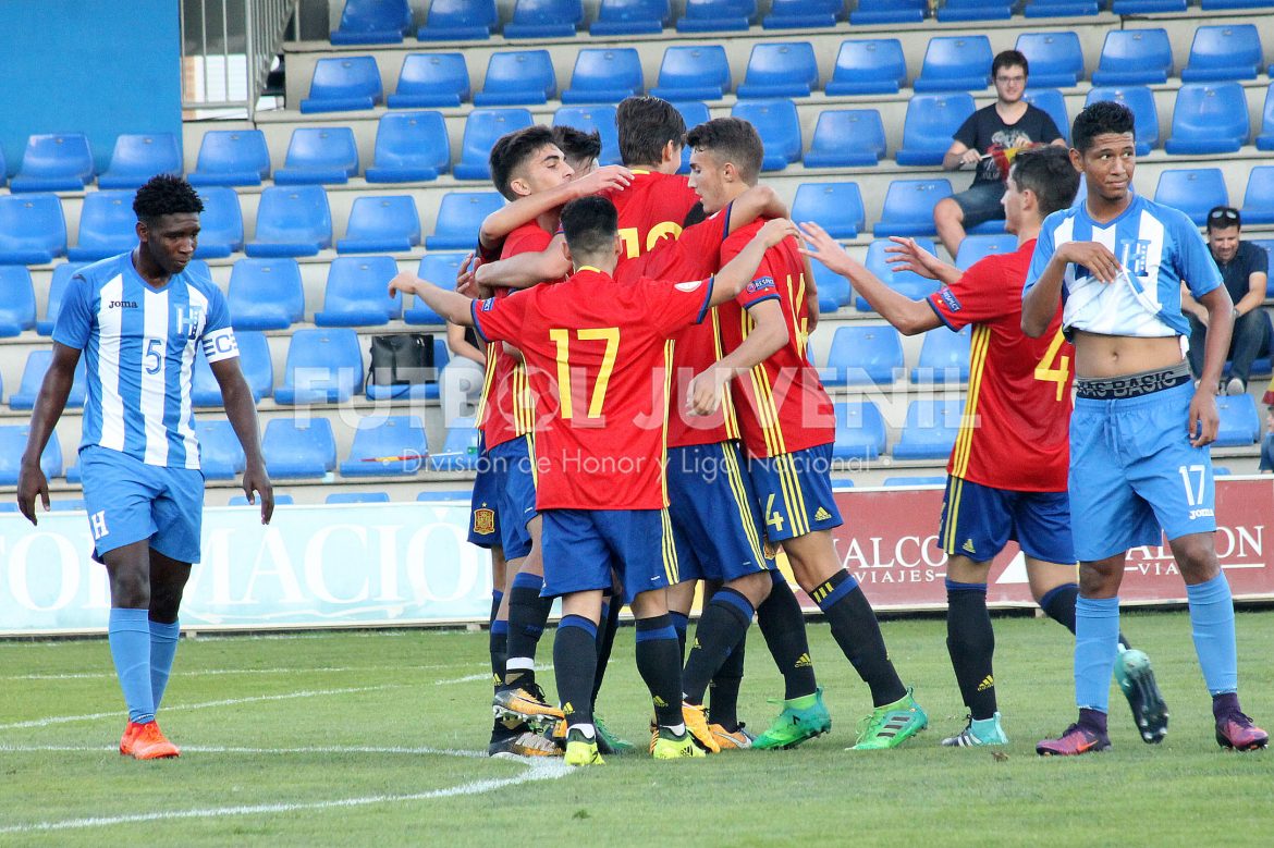 España golea a Honduras antes de viajar a la India