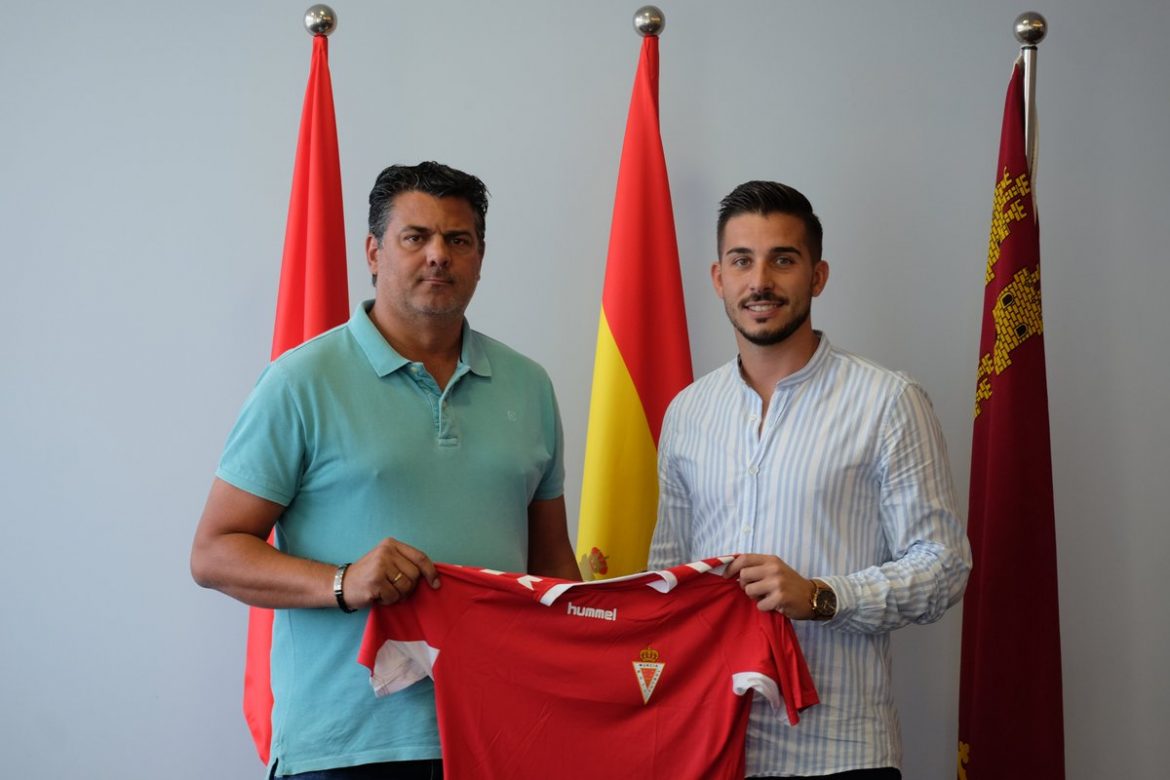 Pedro Alburquerque asume el reto de la permanencia en el Real Murcia